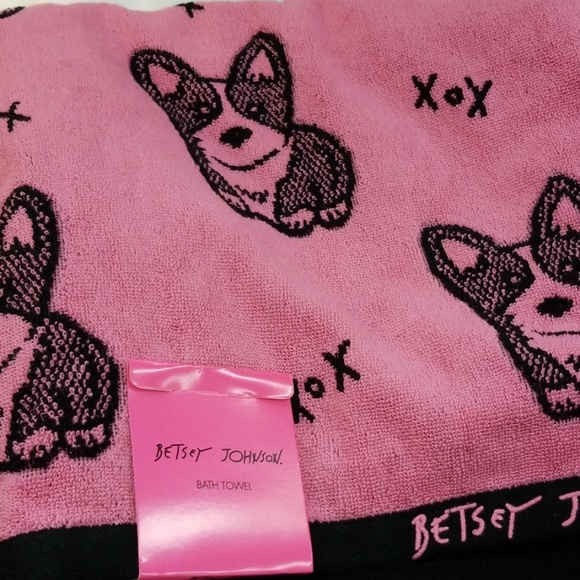 Betsey Johnson Other - 1 hr sale Betsey Johnson dog love bath towel